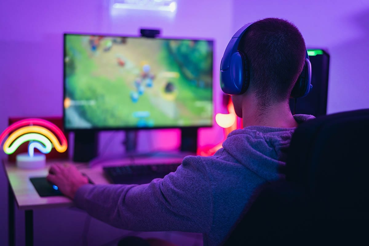 Signs Your Teen Has Video Game Addiction | Addiction Treatment