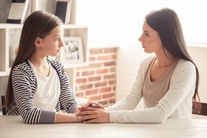 A mother talks to her daughter about how residential treatment centers setting affect adolescents success
